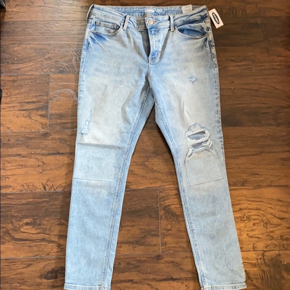 Old Navy Denim - 🆕 2/$15 Rockstar Super Skinny Jeans 🆕